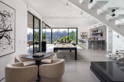 Luxury Villa Photo #22
