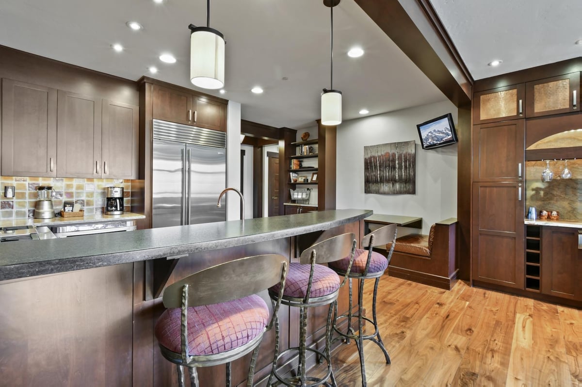 2 BDM Condo at Flagstaff Lodge Empire Pass Home rental - 4