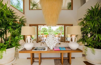 Luxury Villa Photo #30