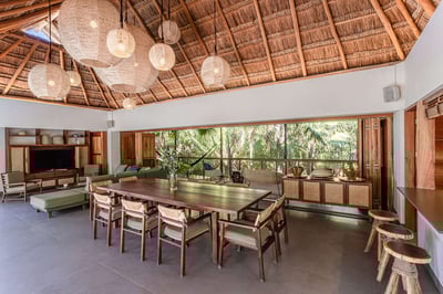 Luxury Villa Photo #19