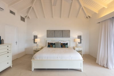Luxury Villa Photo #36