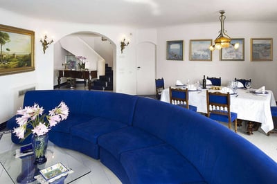 Luxury Villa Photo #7