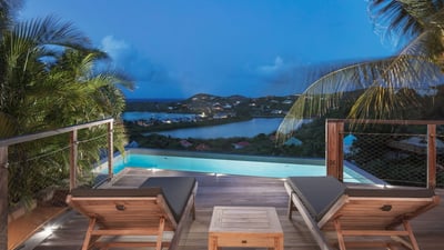 Luxury Villa Photo #12