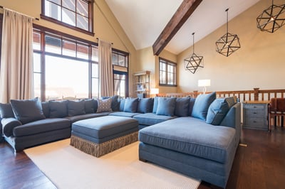 Luxury Villa Photo #3