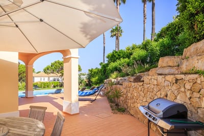 Luxury Villa Photo #7