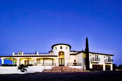 Luxury Villa Photo #12