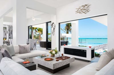 Luxury Villa Photo #14