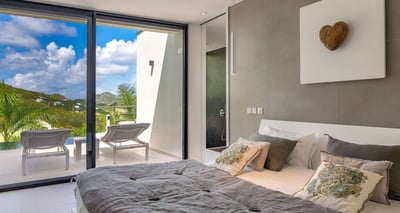 Luxury Villa Photo #18