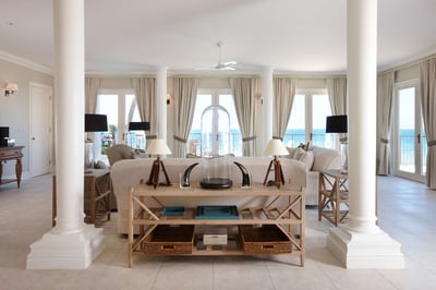 Luxury Villa Photo #6