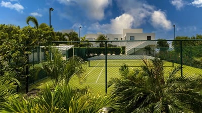 Luxury Villa Photo #39