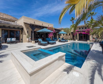 Luxury Villa Photo #11