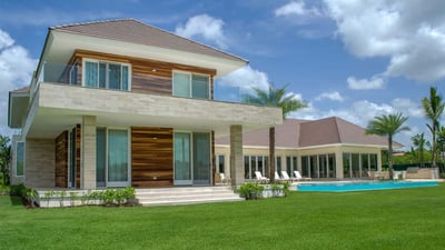 Luxury Villa Photo #2