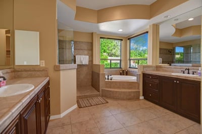 Luxury Villa Photo #16
