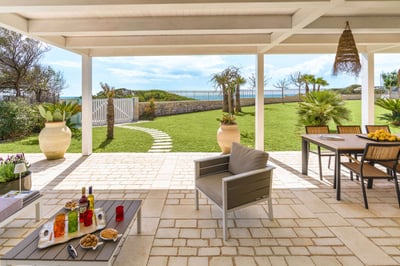 Luxury Villa Photo #16
