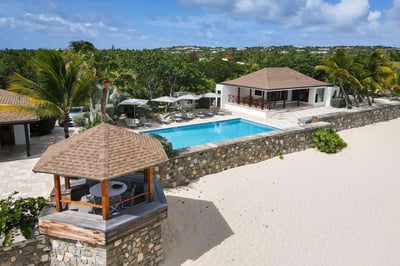 Luxury Villa Photo #6
