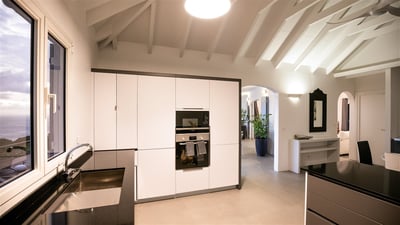 Kitchen & Dining Areas