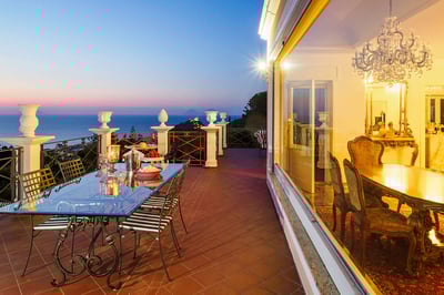 Luxury Villa Photo #20