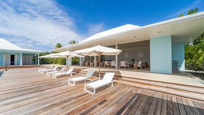 Luxury Villa Photo #8