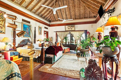 Luxury Villa Photo #20