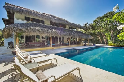 Luxury Villa Photo #6
