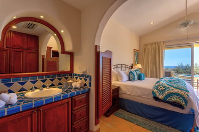 Luxury Villa Photo #41