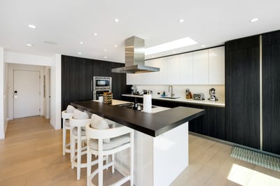 Luxury Villa Photo #35