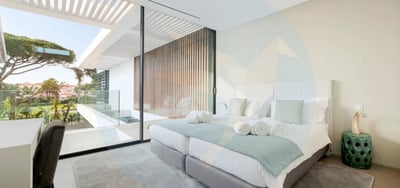 Luxury Villa Photo #25