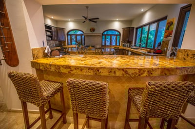 Luxury Villa Photo #20