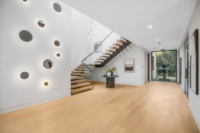 Luxury Villa Photo #31