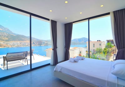 Luxury Villa Photo #14