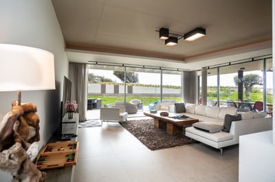Luxury Villa Photo #23