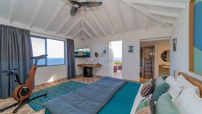 Luxury Villa Photo #29