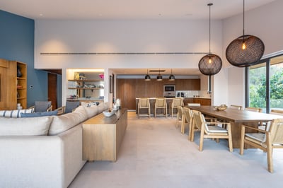 Luxury Villa Photo #13