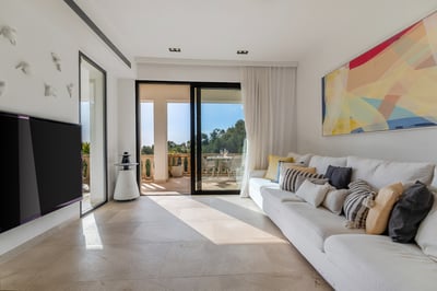 Luxury Villa Photo #16