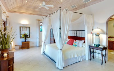 Luxury Villa Photo #8