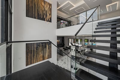 Luxury Villa Photo #35