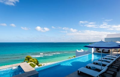 Luxury Villa Photo #3