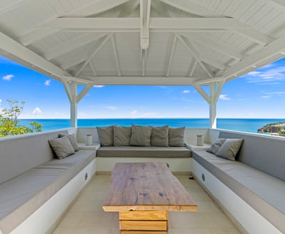 Luxury Villa Photo #18