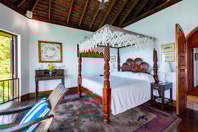Luxury Villa Photo #14