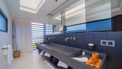 Luxury Villa Photo #61
