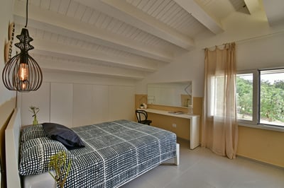 Luxury Villa Photo #16