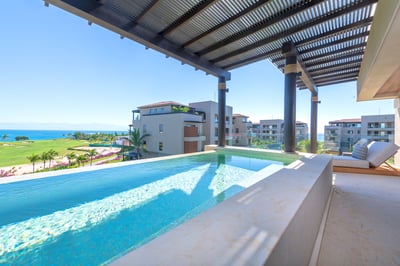 Luxury Villa Photo #5