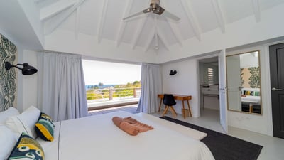 Luxury Villa Photo #27