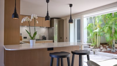 Kitchen & Dining Area