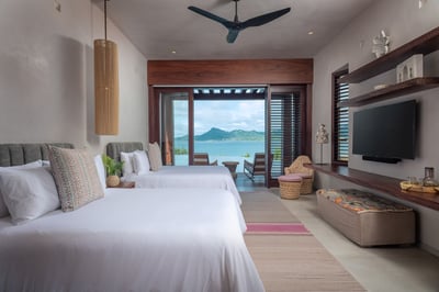 Luxury Villa Photo #28