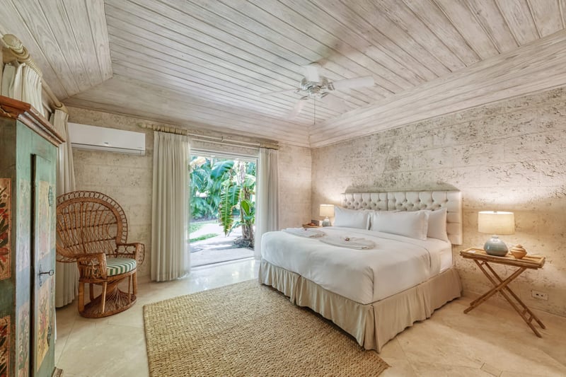 Bluff House and Cottage