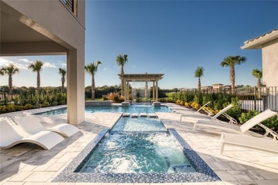 Luxury Villa Photo #6