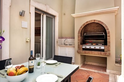 Luxury Villa Photo #8
