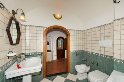 Luxury Villa Photo #25