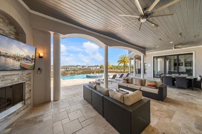 Luxury Villa Photo #9